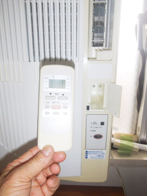 KOIZUMI　ウインド形ルームエアコン　KAW-1828　2012年型　冷房専用　　引き取り限定_画像2