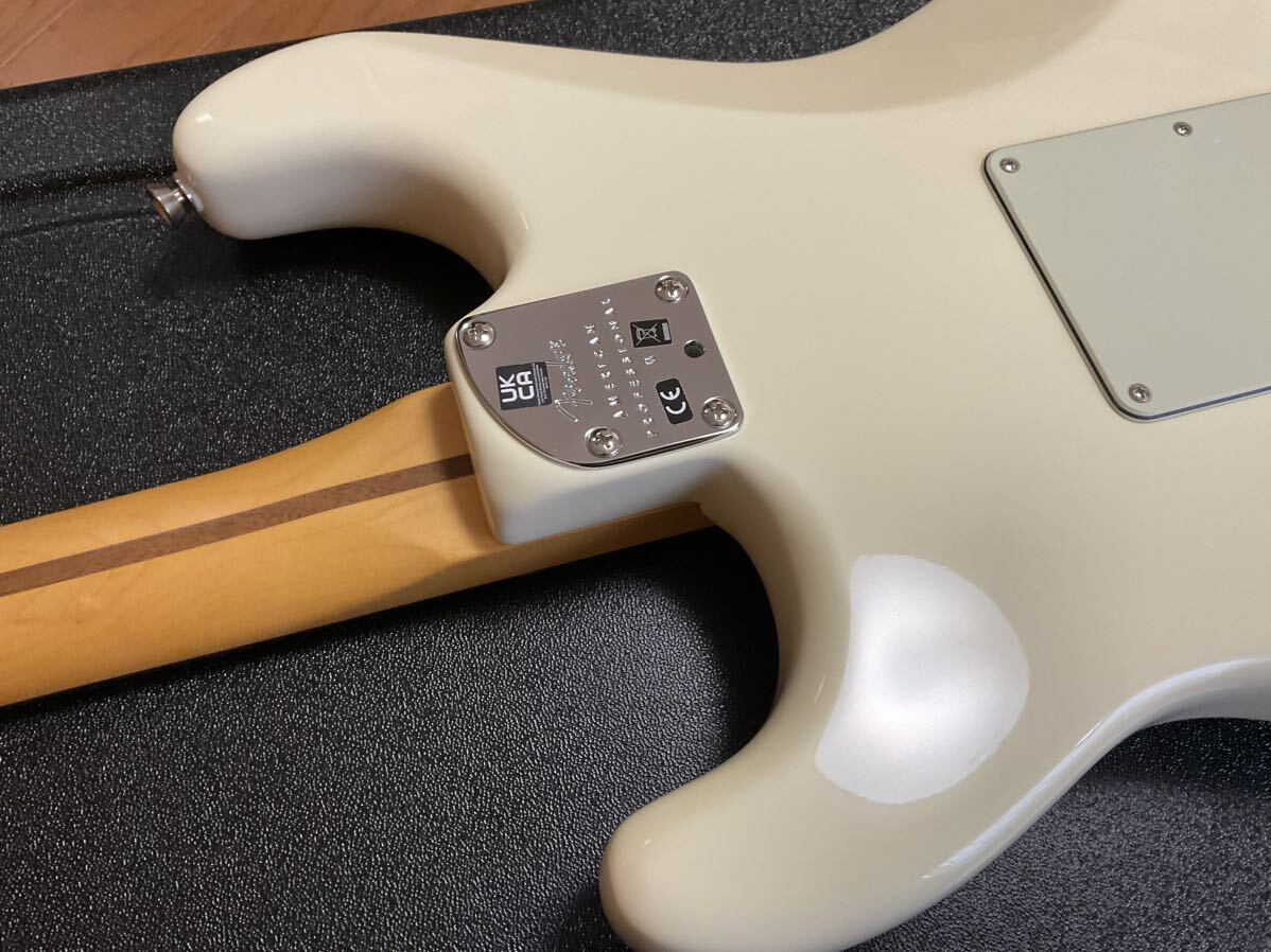 Fender.Mod. American Professional II Stratocaster Olympic White (3.79Kg) 未使用品_画像7