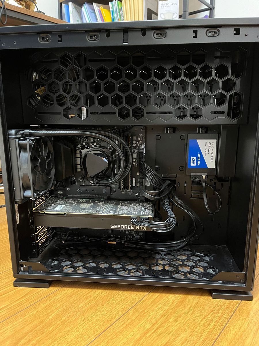 G-tune i7 9700k RTX2080 32GB ゲーミングPC