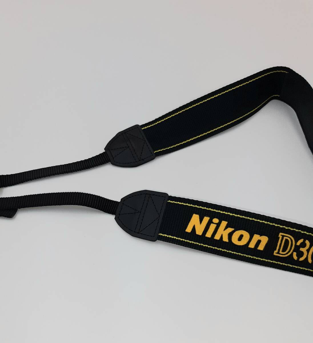 ★純正・未使用・美品★ Nikon ニコン D300s カメラストラップ ・ロゴ２か所 (Ska-0111)の画像4