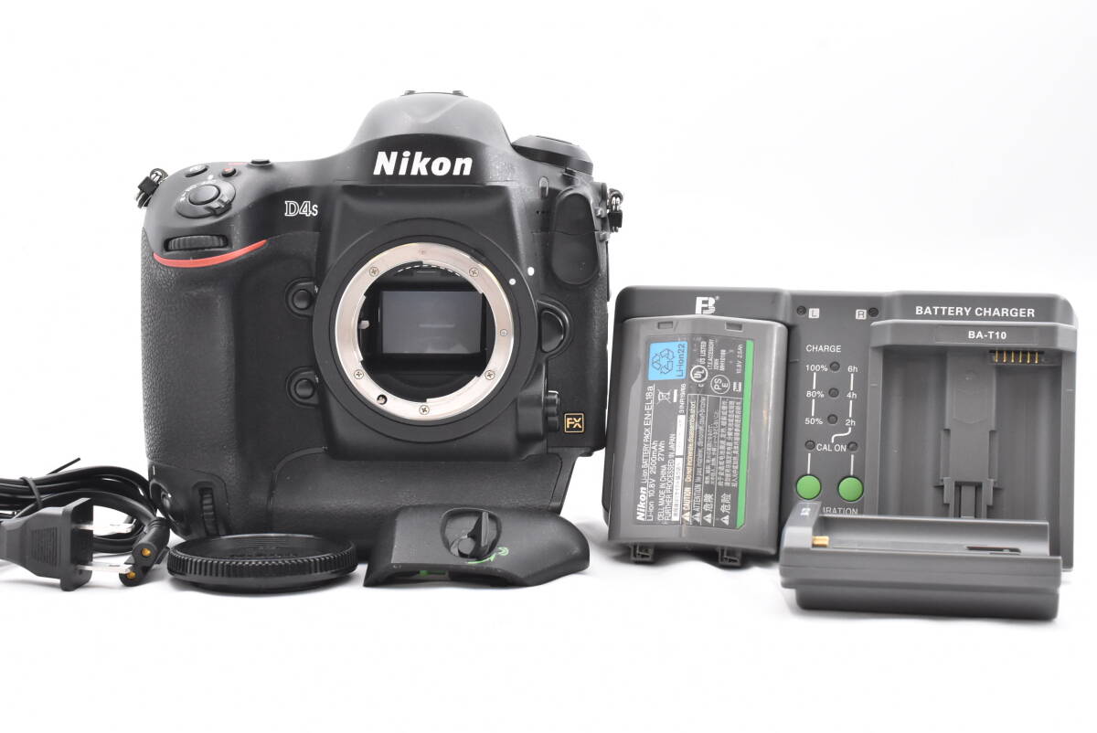Nikon ニコン D4S デジタル一眼レフカメラボディ★シャッター回数29,777回★ (t6856)