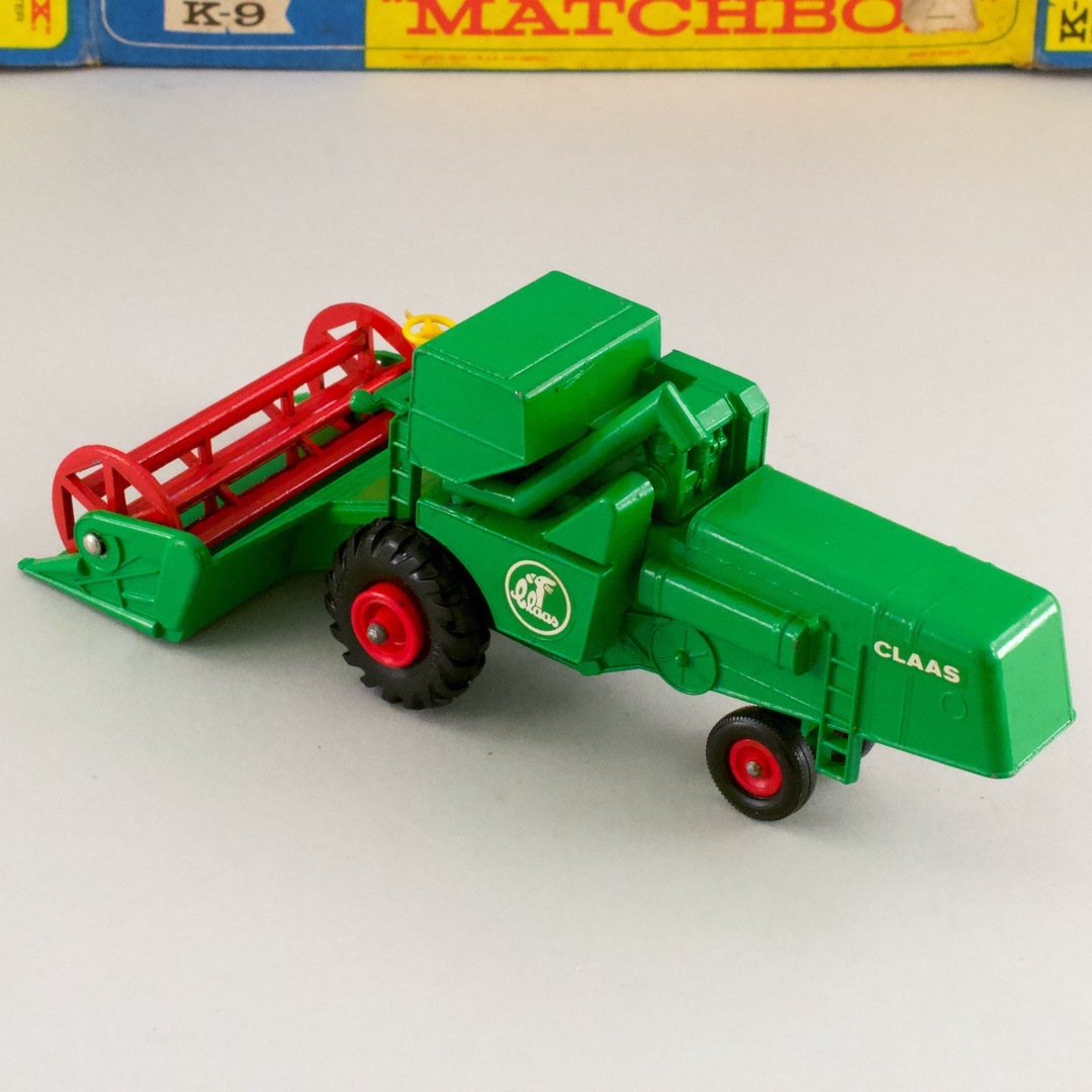 イギリス マッチボックス（matchbox） KING SIZE GLASS COMBINE HARVESTER K-9の画像4