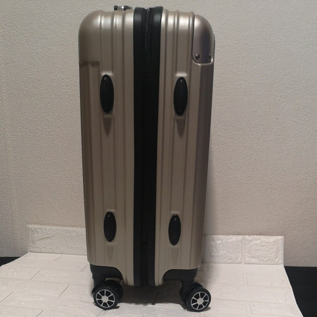 【新品】 スーツケース キャリーバッグ 機内持込 超軽量 ダブルキャスター 耐衝撃 360度回転  Sサイズ 40.5L, 金