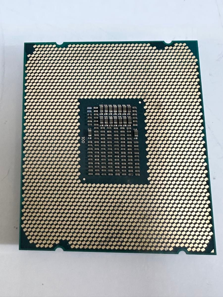 Intel CPU Xeon W-2102 4コア 4スレッド 2.90GHz
