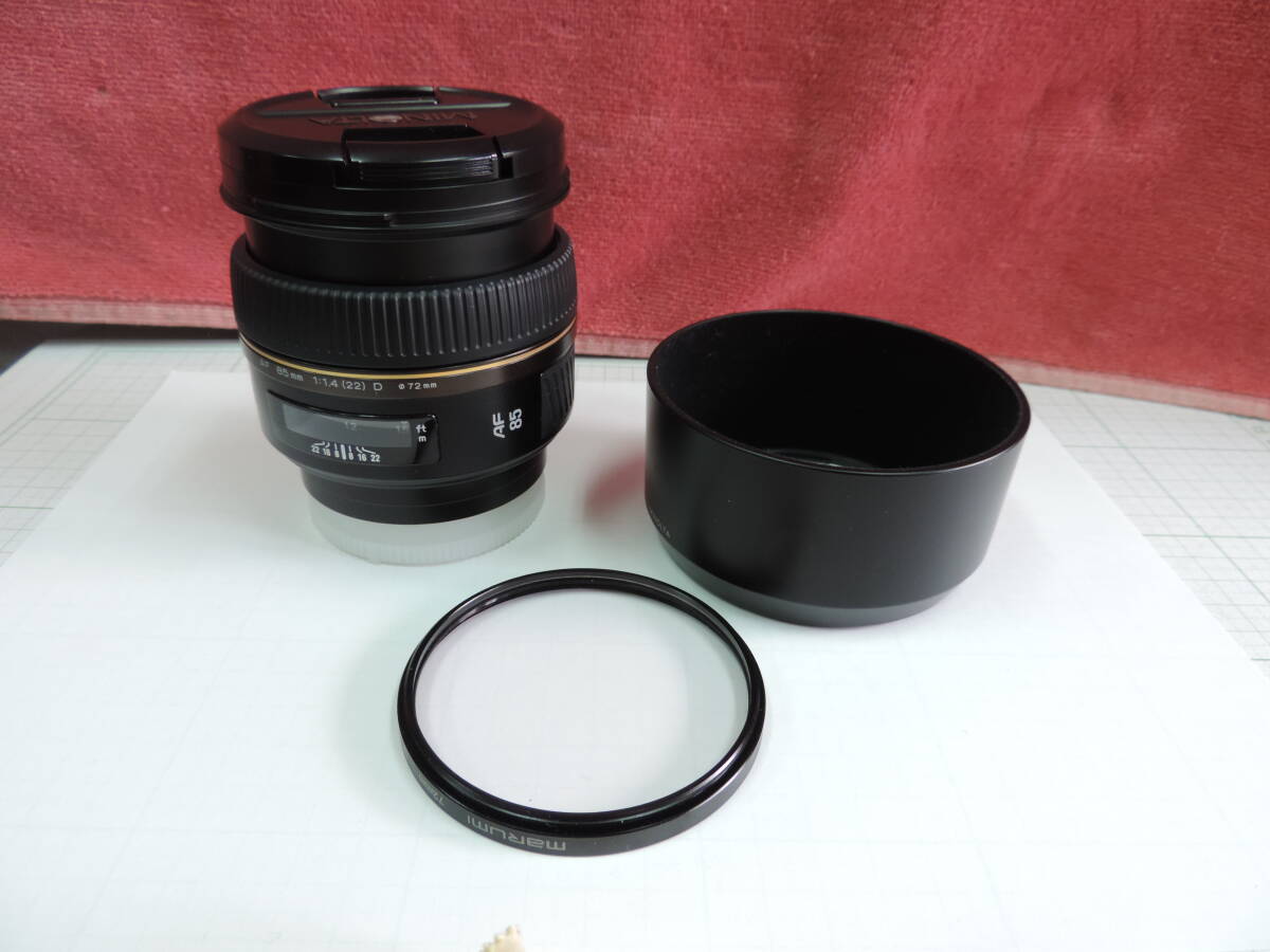 ミノルタ AF 85mm F1.4D 一眼カメラ用レンズ　フード付_画像1