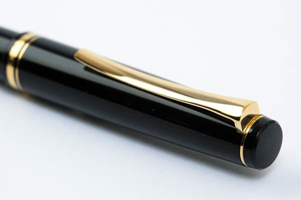 PILOT パイロット ELABO エラボー 万年筆 14K 585刻印 S・Fニブ ソフト細字 筆記用具 文房具 卒業記念 文字入り ケース付 #36049_画像5