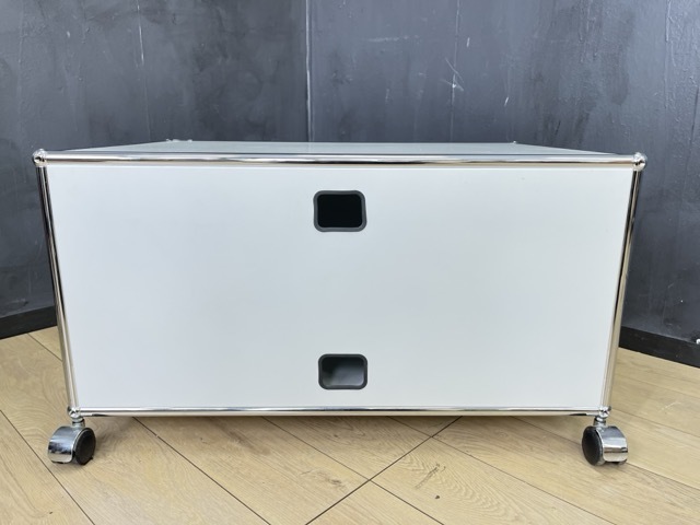 USM is la- cabinet 1 step USM Haller white door attaching stylish modern office furniture store furniture 78×52×44cm[ used ]/65371