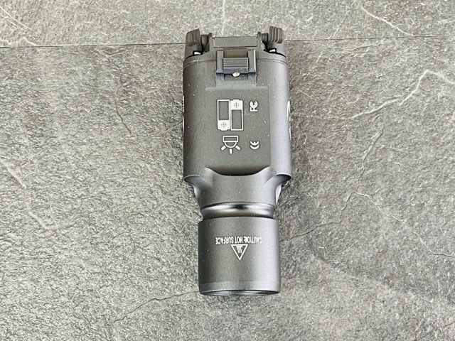 ウェポンライト 【中古】ほぼ新品 SUREFIRE シュアファイア X300 WEAPON LIGHT フラッシュライト 動作保証/56023_画像2