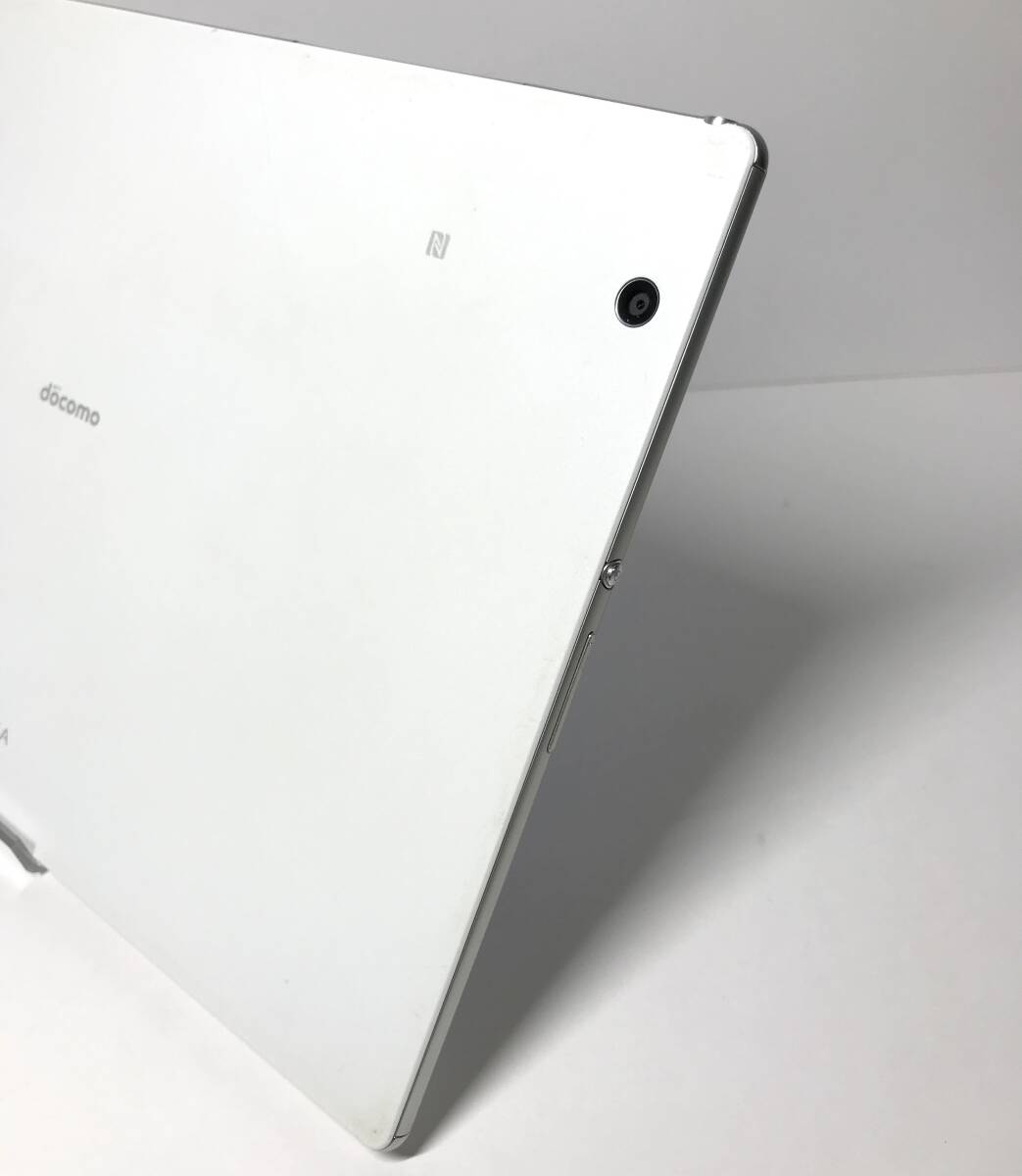 中古動作品 SONY Xperia Z4 Tablet docomo SO-05G ホワイト SIMロック解除済 10.1インチ_画像7