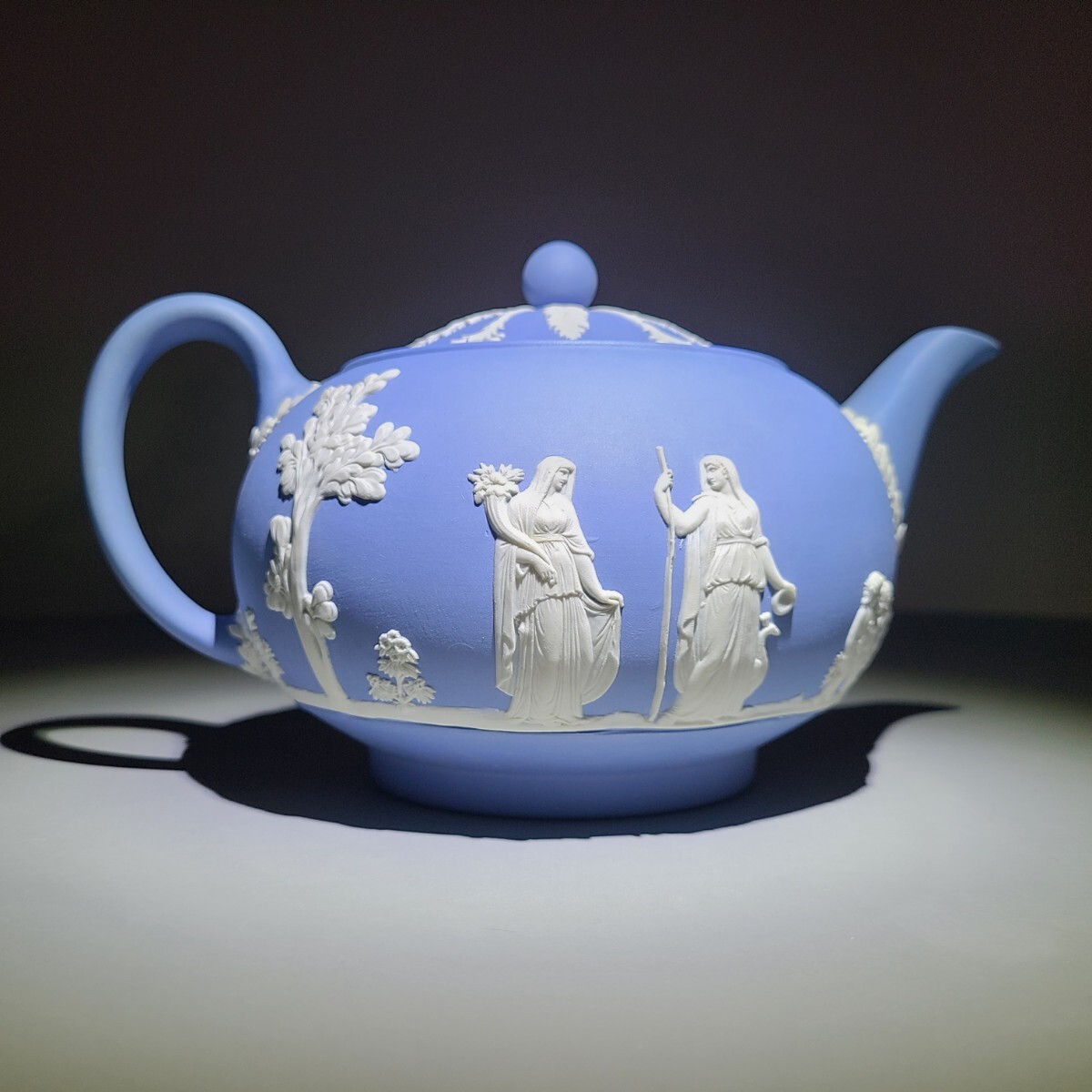 7☆状態良! WEDGWOOD ウェッジウッド ジャスパー ブルー ティーポット 高さ13cm ヴィンテージ 洋食器 他多数出品中!_画像4