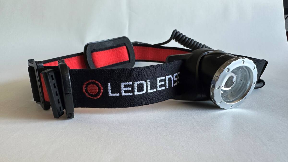 Ledlenser(レッドレンザー) H8R LEDヘッドライト USB充電式 - ライト