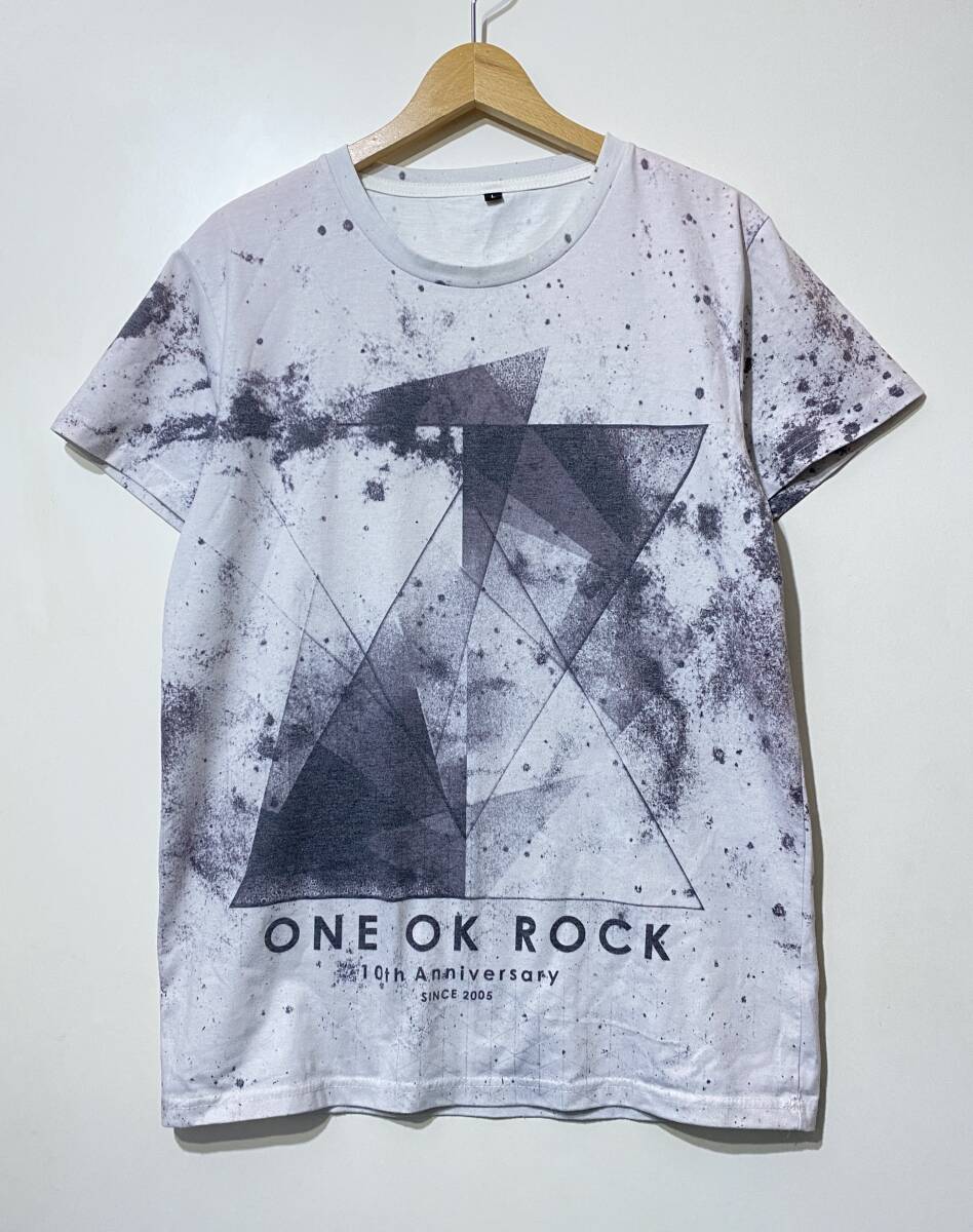 ★ ONE OK ROCK 10th Anniversary 2005 半袖 Tシャツ L ライブ ツアー ホワイト系 L ワンオク 記念グッズ ワンオク_画像1