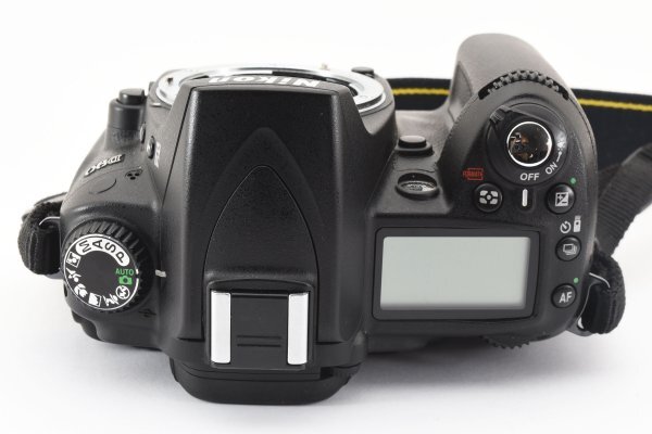 ADS3212★ 美品 ★ ニコン NIKON D90 ボディ　撮影枚数5,140枚_画像8