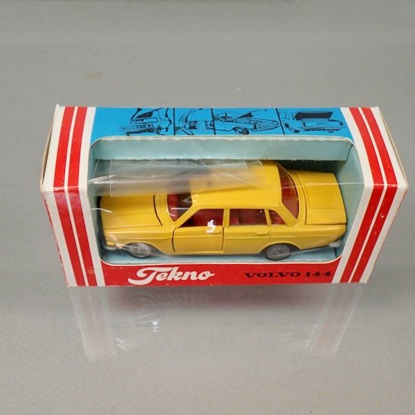 ★珍品 TEKNO 835 TAXI ボルボ 144 1/43★_画像10