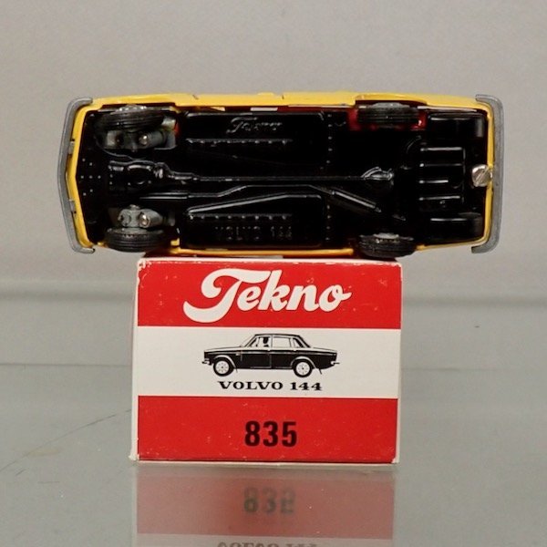 ★珍品 TEKNO 835 TAXI ボルボ 144 1/43★_画像7