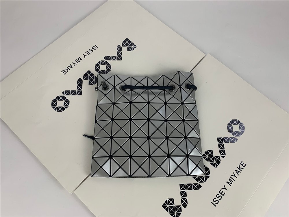 【BAOBAO ISSEY MIYAKE】WRING　リング 巾着型 2WAY シルバー_画像7