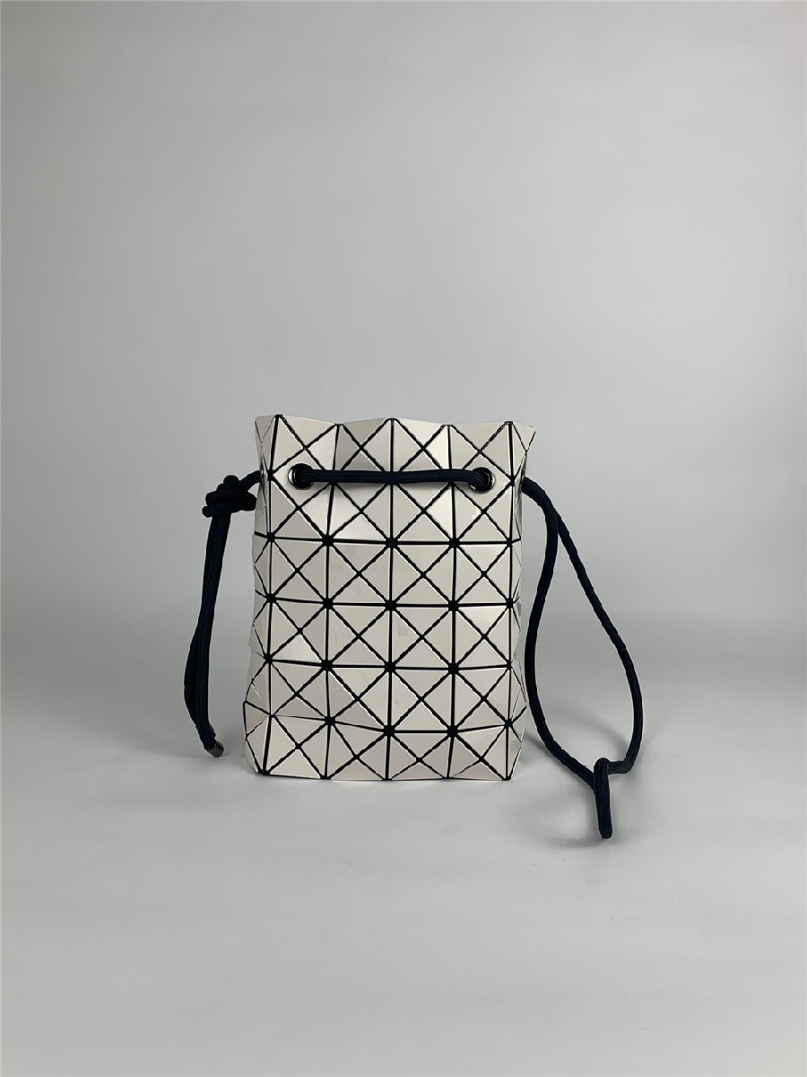 【BAOBAO ISSEY MIYAKE】WRING リング 巾着型 2WAY ベージュの画像3