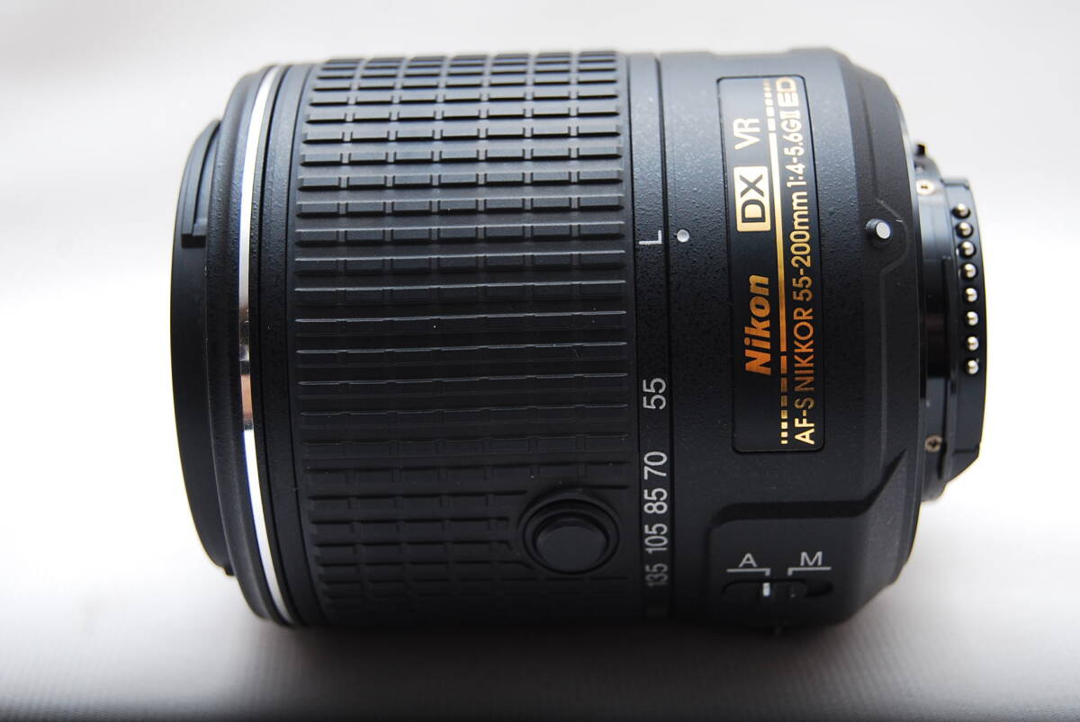 ★極上美品 Nikon ニコン  AF-S DX NIKKOR 55-200mm f/4-5.6G ED VR II ★の画像3