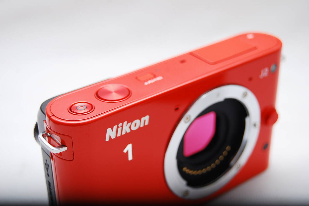 ★美品 ニコン Nikon ミラーレス一眼 Nikon 1 J2 ボディー レッド★の画像6