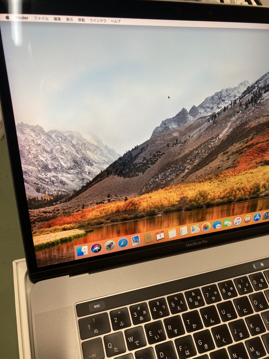 ジャンク　MacBookPro(15.4inch) タッチバー付き　SSD512GB ジャンク　A-77_画像6