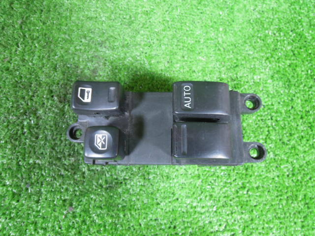  Nissan Elgrand ALWE50 power window switch used 14 pin 12061