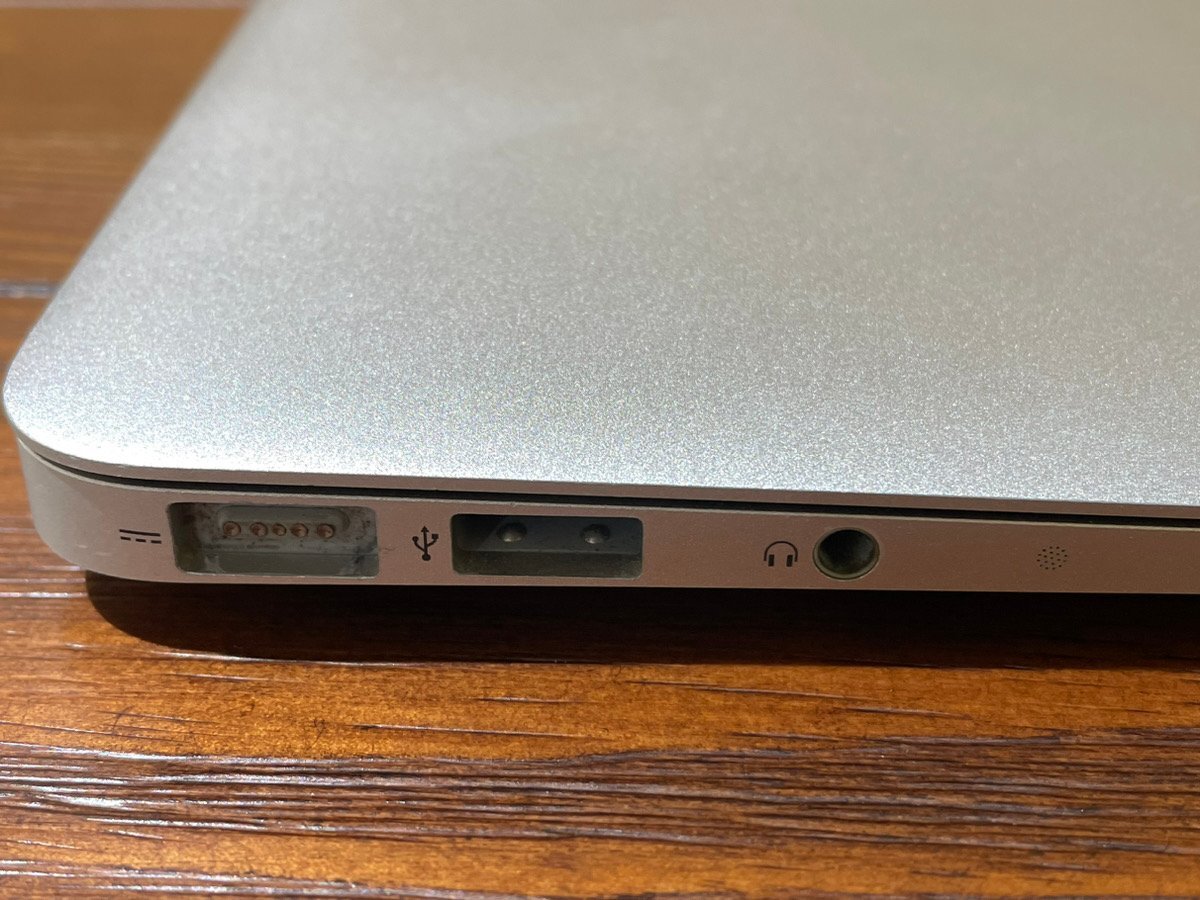 【中古】MacBook Air (11インチ, Late 2010) A1370 Apple純正アダプタ45W MagSafe Power Adapter A1374 ジャンク_画像9