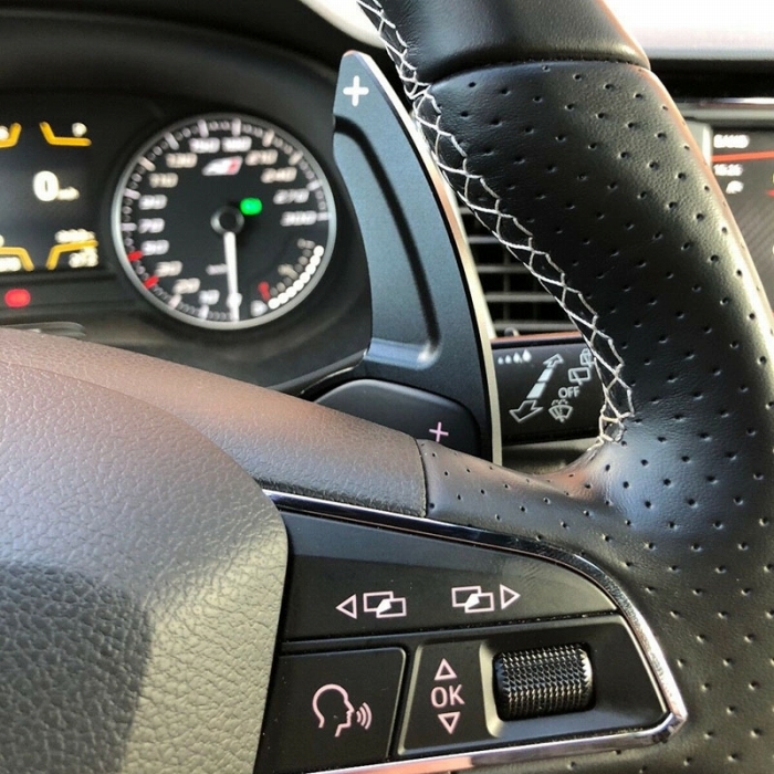 アウディ AUDI用 パドル シフト ブラック A3A4S4B8A5S5A6C7A8S7S8Q3Q5Q7TT8V パドルシフト ステアリング パネル トリム 延長ステー|Yahoo!フリマ(旧PayPayフリマ) アウディ AUDI用 パドル シフト ブラック A3A4S4B8A5S5A6C7A8S7S8Q3Q5Q7TT8V パドルシフト ステアリング パネル トリム 延長ステー|Yahoo!フリマ(旧PayPayフリマ)