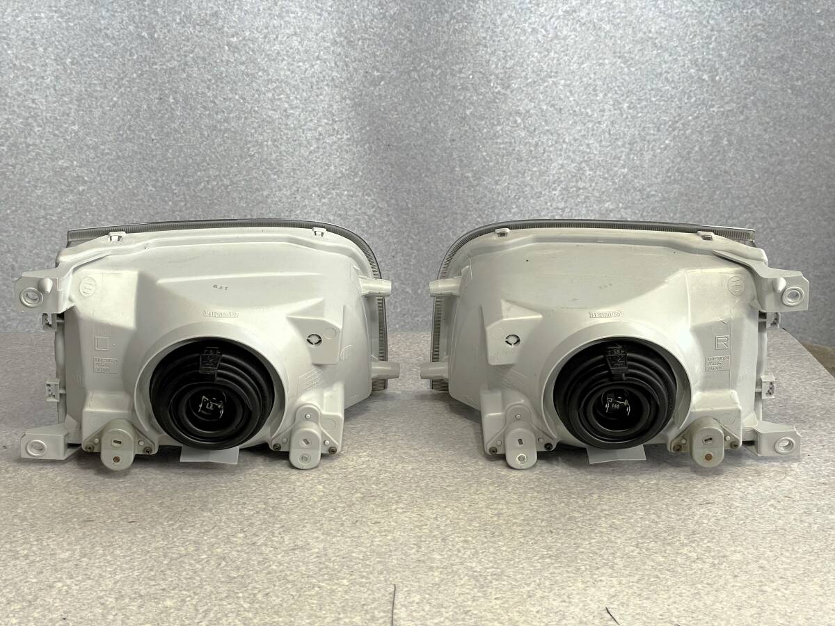 送込 S201P ハイゼットトラック 前期型 純正ヘッドライト左右SET 送込 S201P ハイゼットトラック 前期型 純正ヘッドライト左右SET