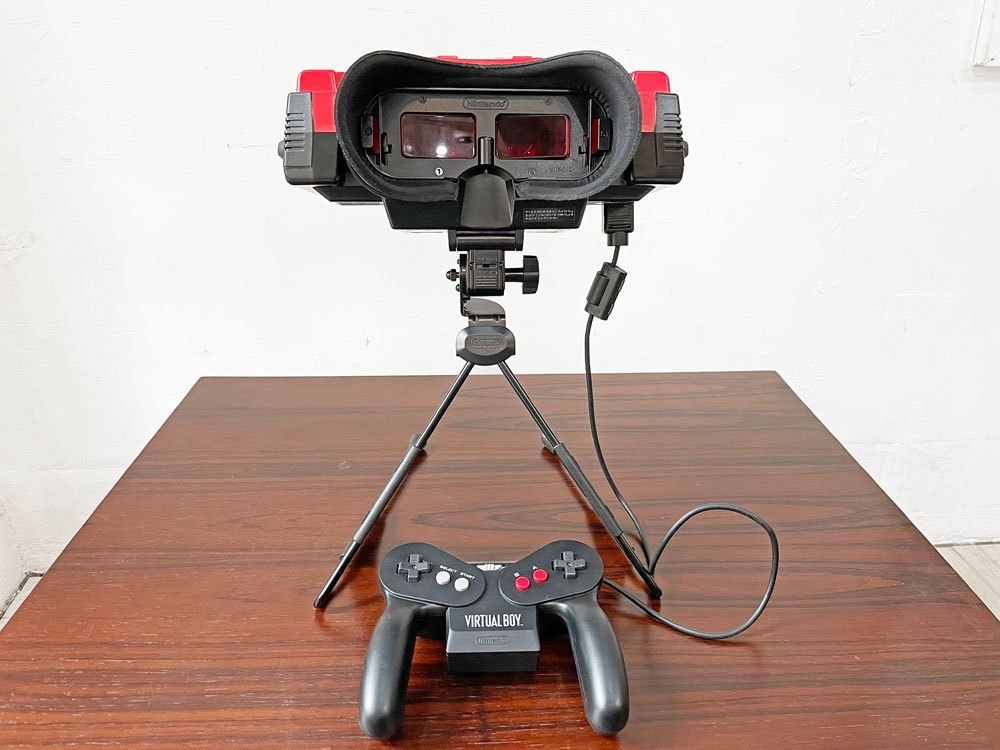 ★ 任天堂 Nintendo バーチャルボーイ Virtual Boy 本体&ソフト1本 ゲーム機 マリオズテニス ACアダプタタップ 箱付 動作品_画像3