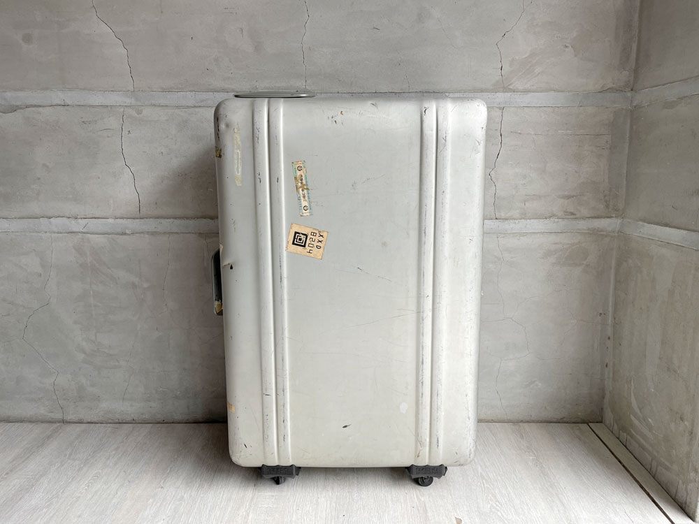 ! Zero Halliburton ZERO HALLIBURTON suitcase silver aluminium 4 wheel dial lock type Vintage present condition goods 