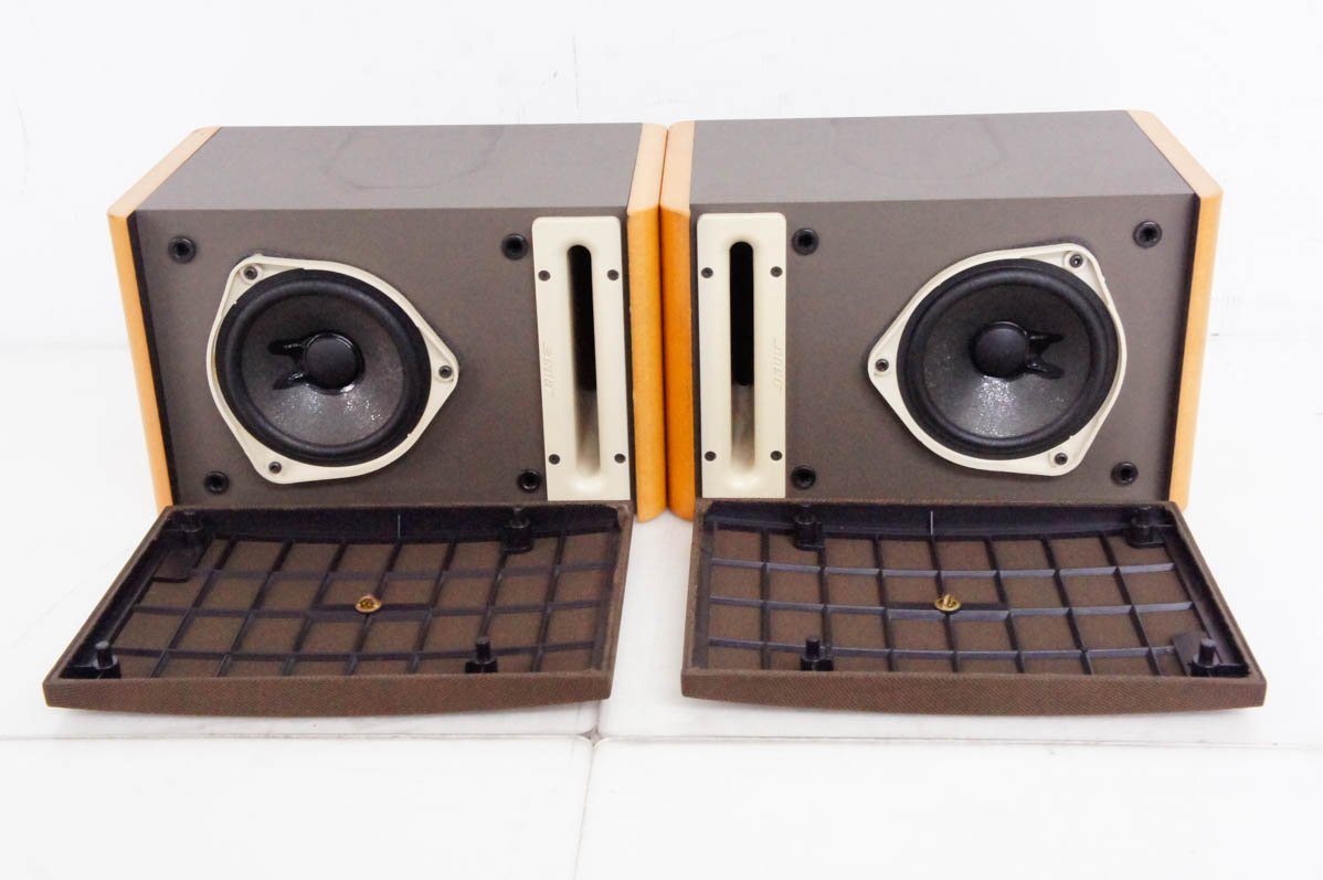 BOSE MODEL 121 Bose speaker pair 
