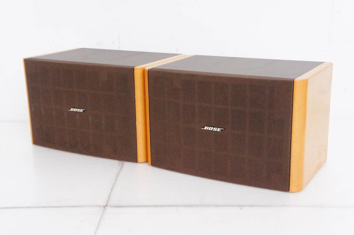 BOSE MODEL 121 Bose speaker pair 