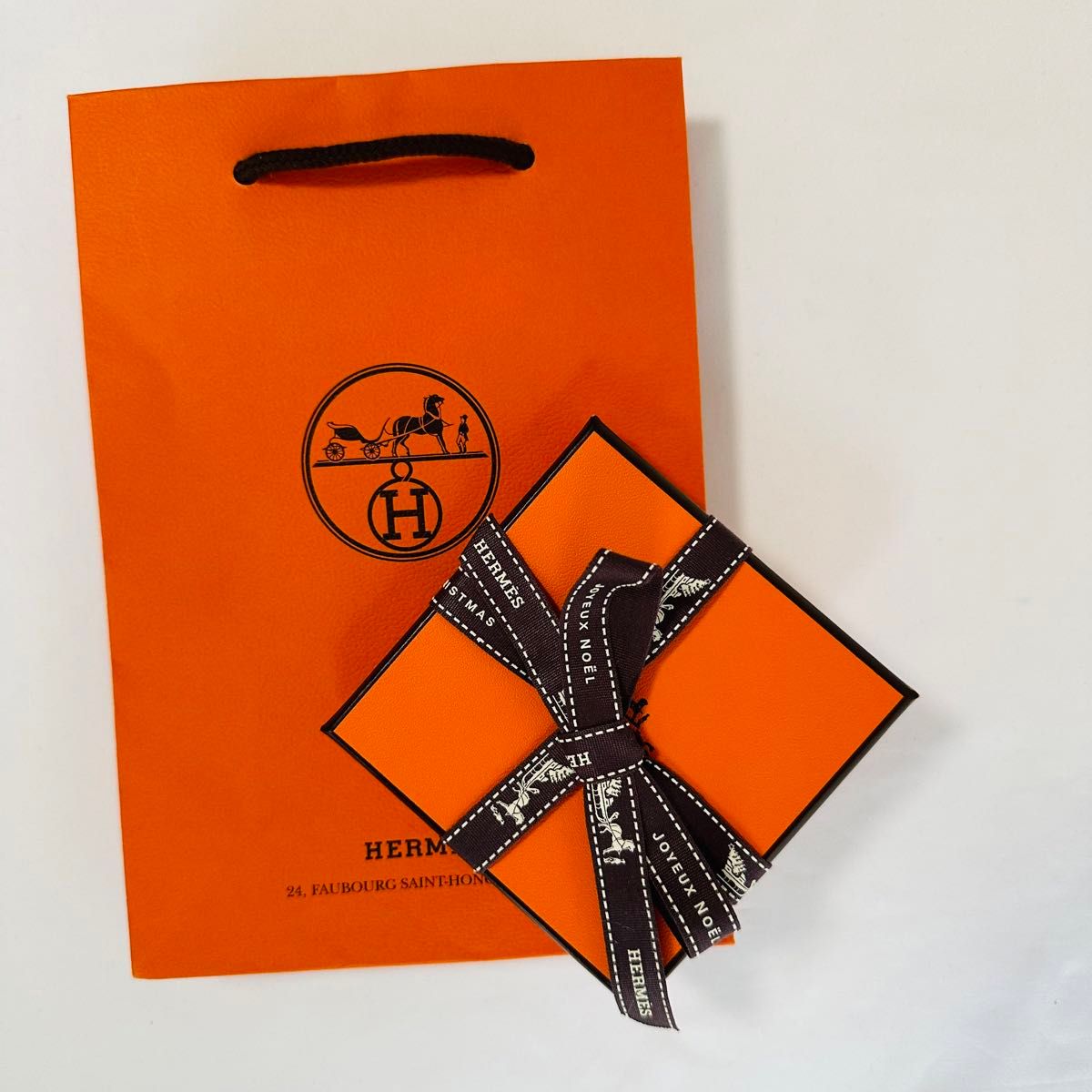 HERMES レザーブレスレット 《ビーアピ》 ドゥブルトゥール T2 ノワール