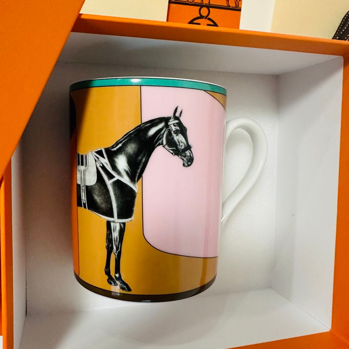 エルメス HERMES》 セルパンティーヌ No 1・No 3マグカップ 2個 エルメス HERMES》 セルパンティーヌ No 1・No 3マグカップ 2個