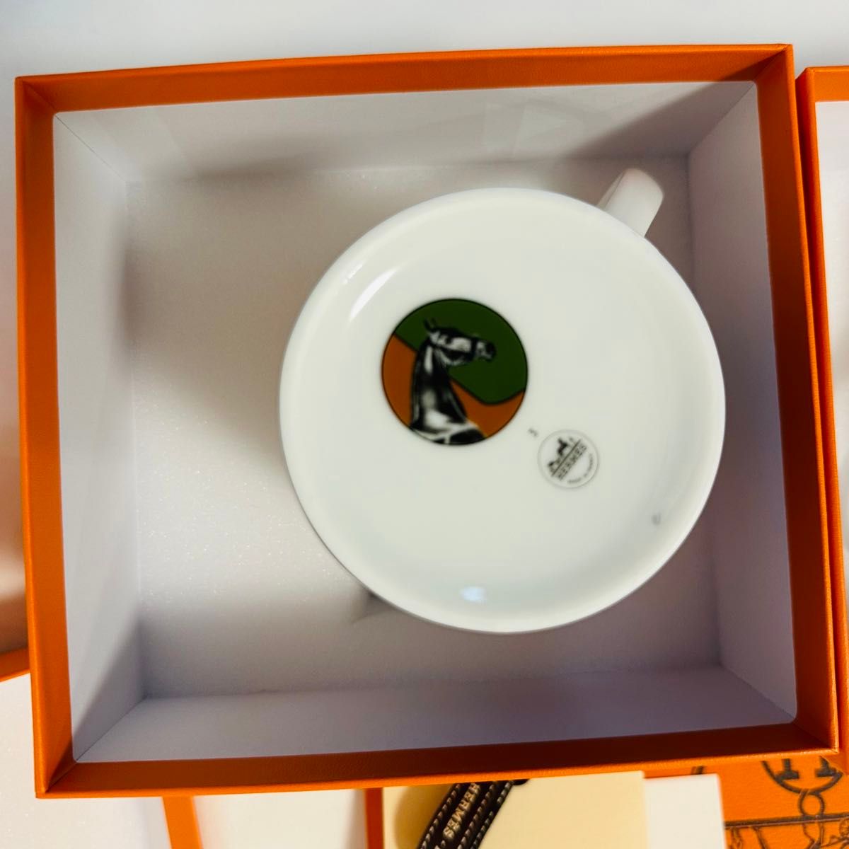 エルメス HERMES》 セルパンティーヌ No 1・No 3マグカップ 2個 エルメス HERMES》 セルパンティーヌ No 1・No 3マグカップ 2個