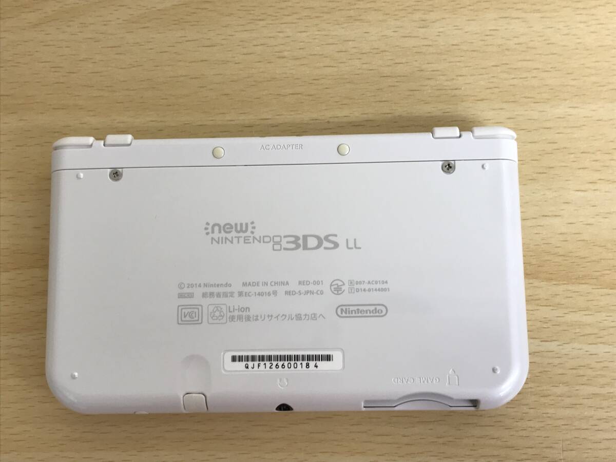 073 (24-11) New ニンテンドー 3DS LL 本体のみ パールホワイト NEW NINTENDO3DSLL タッチペン付属 動作チェック/初期化済み_画像2