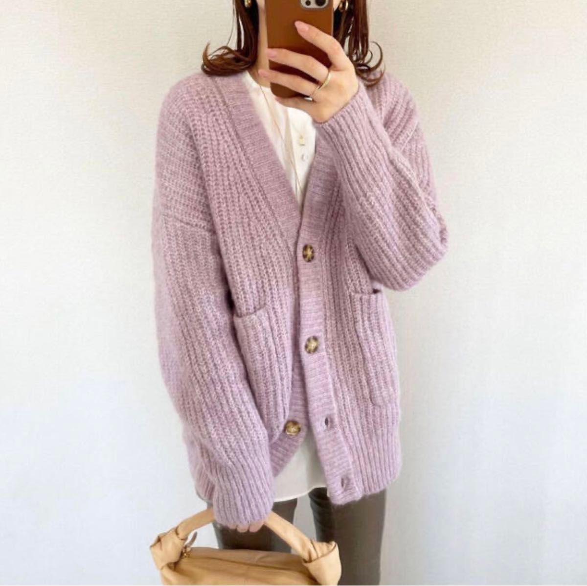 新品タグ付き】 半額以下 ZARA パッチポケット ニット 新品タグ付き】 半額以下 ZARA パッチポケット ニット