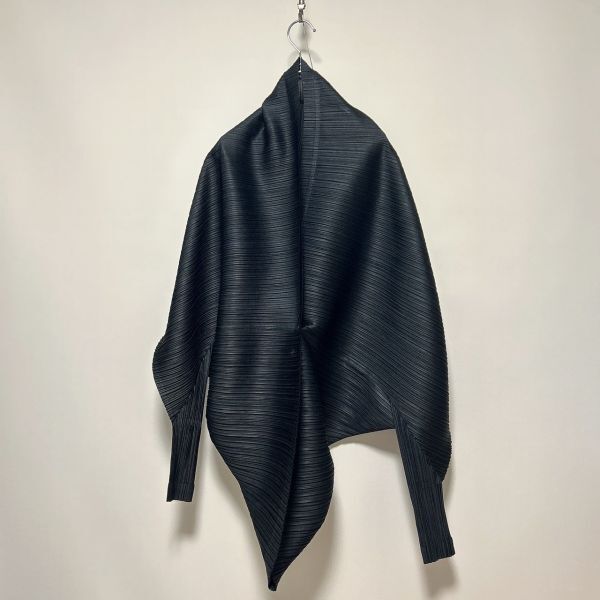 C0012★10.2 高級 ISSEY MIYAKE イッセイミヤケ ドレープ カーディガン ブラック レディース ストレッチ 総プリーツ プリーツプリーズの画像2