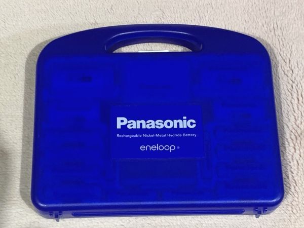 3-78-60 パナソニック Panasonic エネループ eneloop ニッケル水素電池12本 充電器セット K-KJ53MCC84 スペーサー付き(通電OK)_画像8