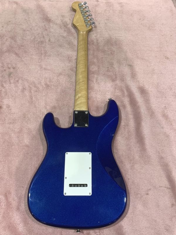 3-225-160 エレキギター legend レジェンド 青 ブルー vintage quality and performance 音楽機器 （音出し動作OK）　_画像2