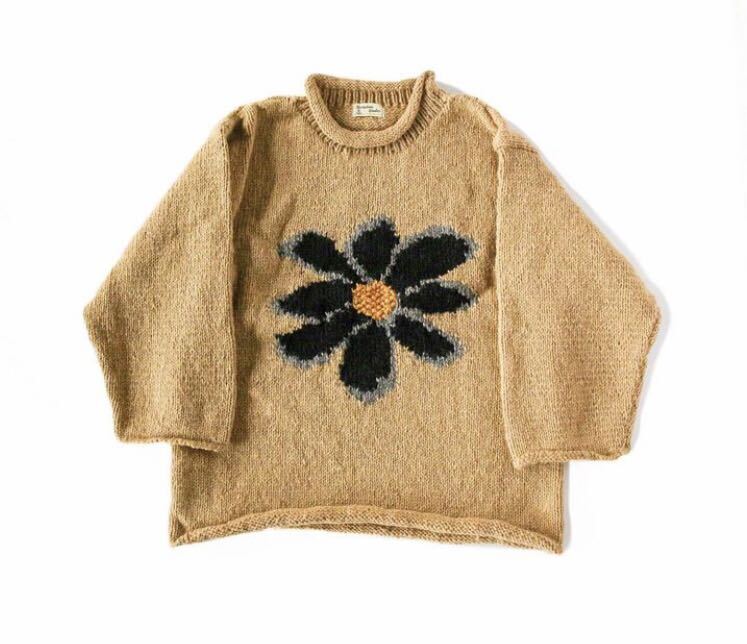 上杉柊平 新品MacMahon Knitting Mills by Niche. マクマホン ニッチRoll Neck Knit FLOWERフラワー ロールネックニット ベージュ オーバー_画像2