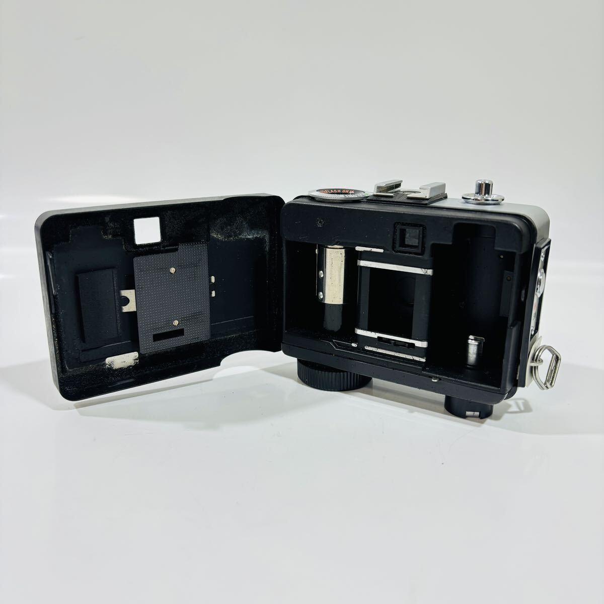 【A131】RICOH AUTO HALF E2 コンパクトカメラ フィルムカメラ リコー ブルー 現状 RICOH 1:2.8 f=25mm_画像10