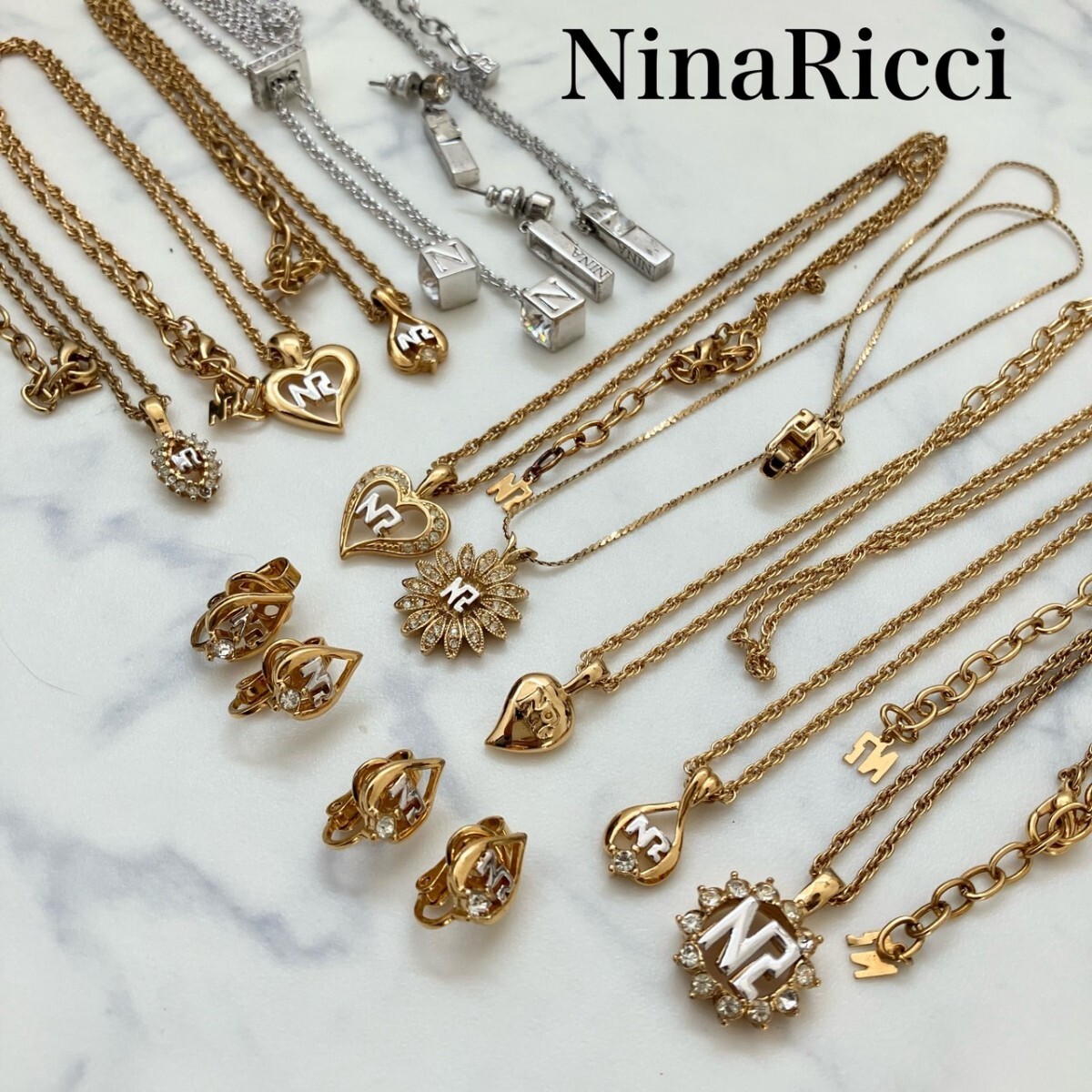 NINA RICCI　ニナリッチ　アクセサリーまとめ　ネックレス　イヤリング　ヴィンテージ品　accessory アクセサリー　大量_画像1