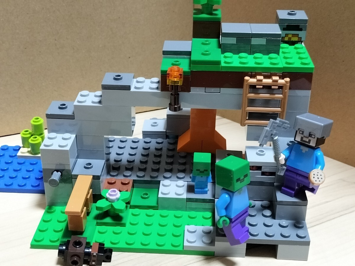 送料無料即決希望 LEGO マインクラフト ゾンビの洞くつ 21141 ミニフィグ コウモリ TNT マイクラの画像5