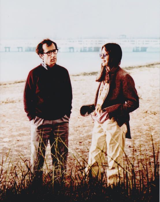 アニーホール　Annie Hall　ウディアレン　ダイアンキートン　Woody Allen　輸入　写真　約20.3x25.4cm　23214_画像1