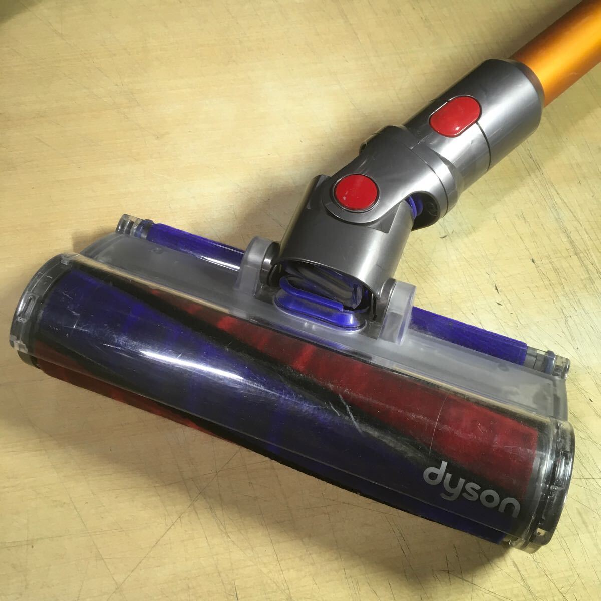 【送料無料】(031103G) dyson SV10 サイクロン式コードレスクリーナー ジャンク品の画像5