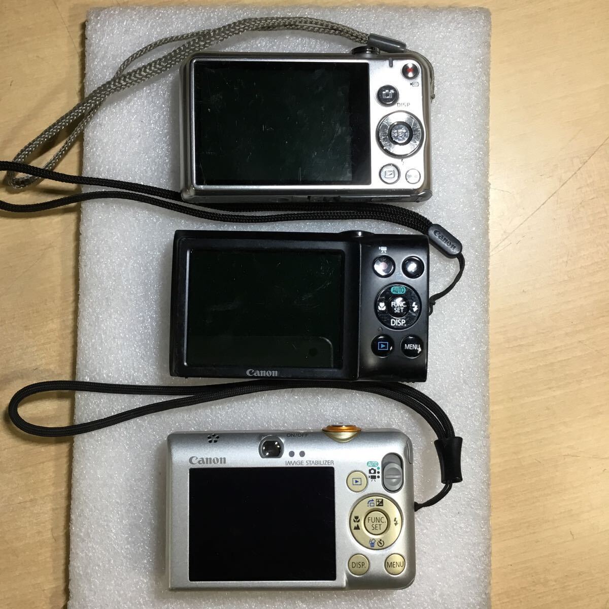 【送料無料】(031566D) コンパクトデジカメ8個セット CASIO / Canon / FUJIFILM / RICOH コンパクト デジタルカメラ ジャンク品_画像5