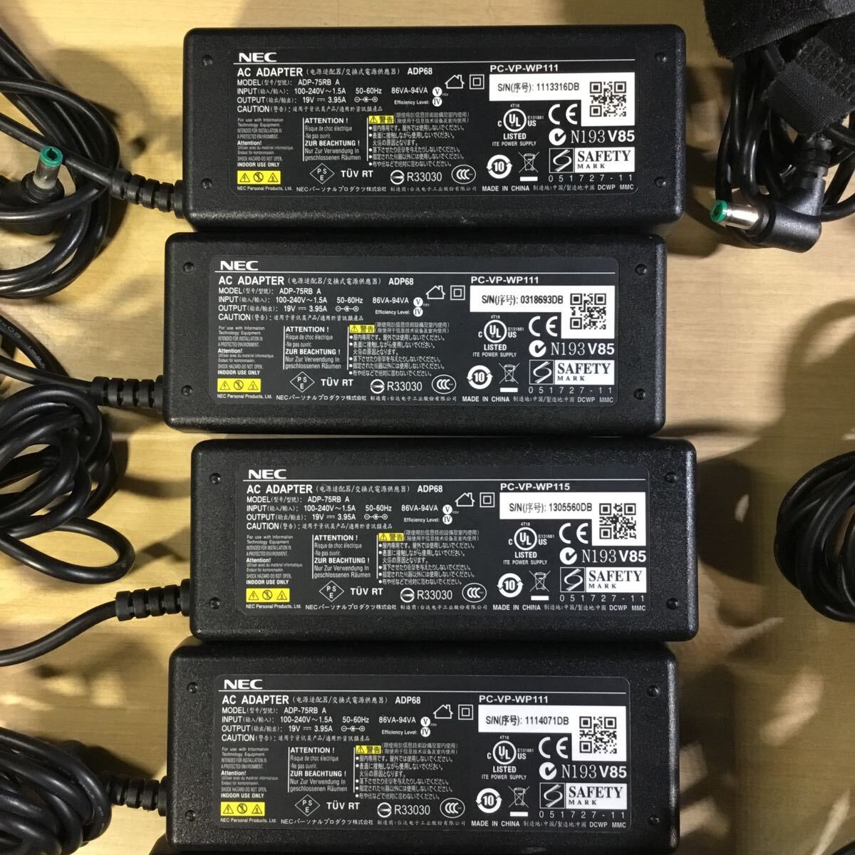 【送料無料】(031960F) 20個セット NEC ADP68 19V3.95A 純正品 ACアダプタ メガネケーブル付 中古品の画像2