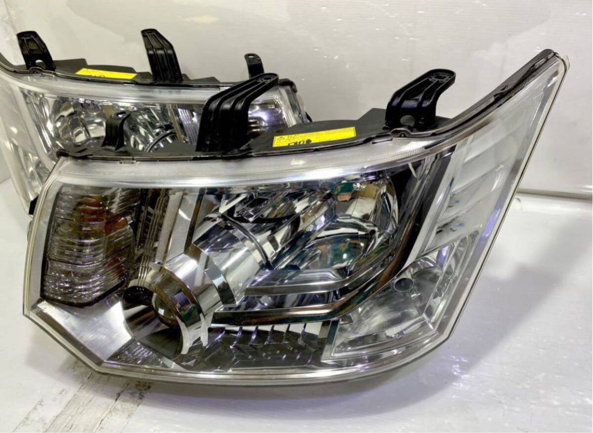 (迅速)三菱 デリカ D5 純正 HID/ASSYバラストレベライザー付 ヘッドライト 左右 KOITO100-87918 CV1W CV2W CV4W CV5W (1-1)_画像2