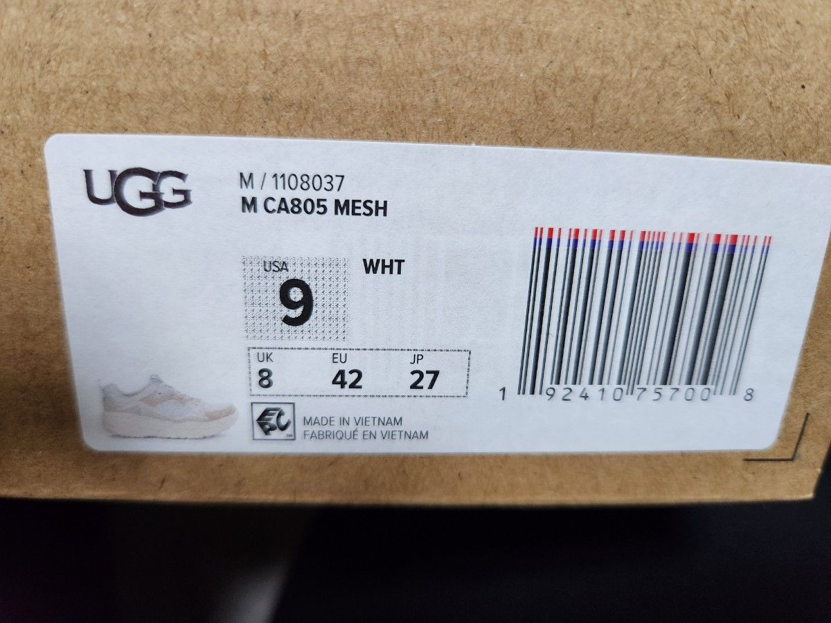 【新品、未使用】UGG   スニーカーCA805 メッシュホワイト27センチ